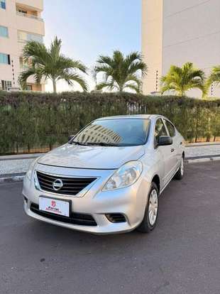 NISSAN-VERSA-2012