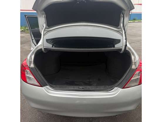 NISSAN-VERSA-2013