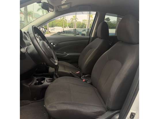NISSAN-VERSA-1.6 16V FLEX SV 4P MANUAL NISSAN-VERSA-2013