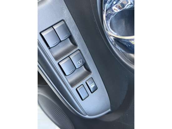 NISSAN-VERSA-2018