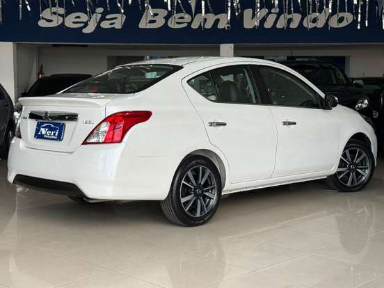 NISSAN-VERSA-1.6 16V FLEXSTART SV 4P XTRONIC NISSAN-VERSA-2018