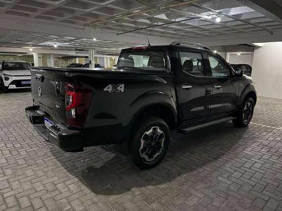 NISSAN-FRONTIER-2024