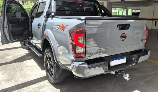 NISSAN-FRONTIER-2023