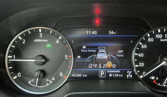 NISSAN-FRONTIER-2023