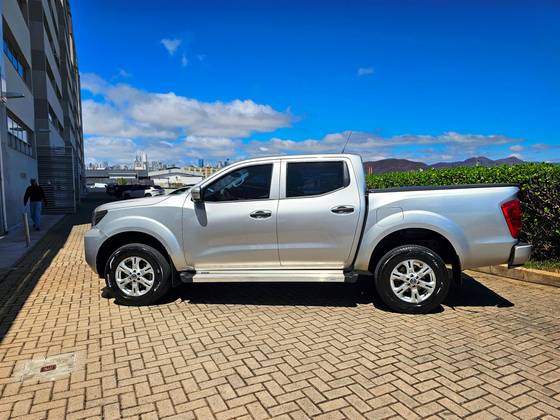 NISSAN FRONTIER 2.3 16V TURBO DIESEL SE CD 4X4 AUTOMÁTICO