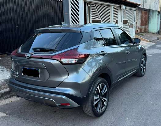NISSAN-KICKS-2023
