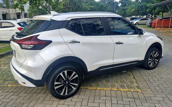 NISSAN-KICKS-2022
