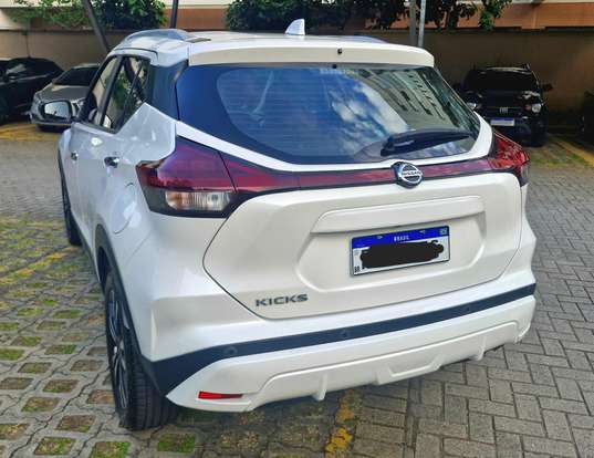 NISSAN-KICKS-2022