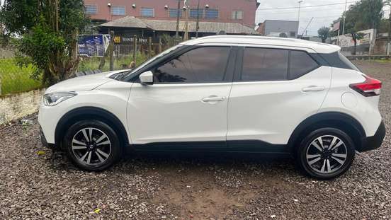 NISSAN-KICKS-2017