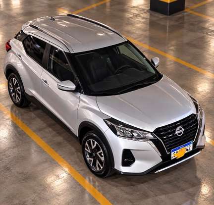 NISSAN-KICKS-2023