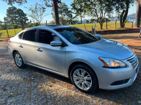 NISSAN-SENTRA-2014