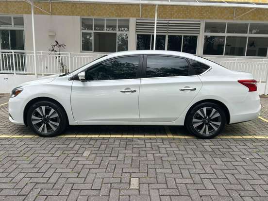 NISSAN-SENTRA-2.0 SV 16V FLEXSTART 4P AUTOMÁTICO NISSAN-SENTRA-2018