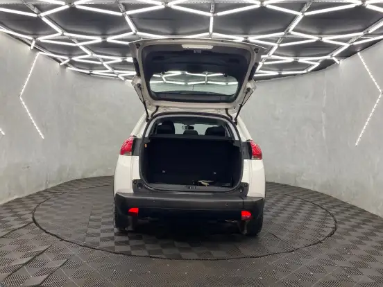 PEUGEOT-2008-2021
