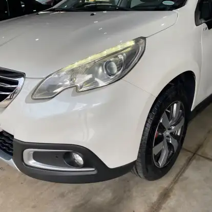 PEUGEOT-2008-2015