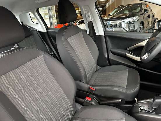 PEUGEOT-2008-2021