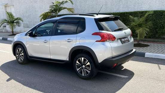 PEUGEOT-2008-2019