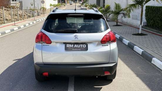 PEUGEOT-2008-2019