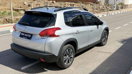 PEUGEOT-2008-2019
