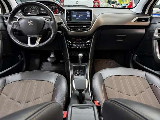PEUGEOT-2008-2015