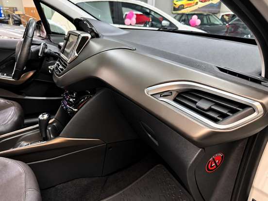 PEUGEOT-2008-2015