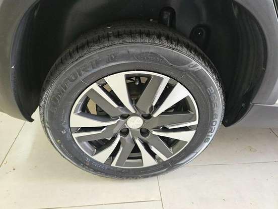 PEUGEOT-2008-2022