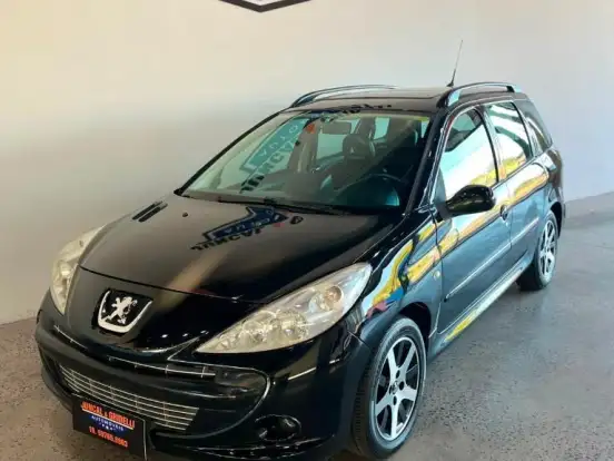 PEUGEOT-207-1.4 XR SPORT 8V FLEX 4P MANUAL PEUGEOT-207-2010