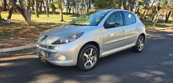 PEUGEOT-207-2012