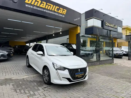 PEUGEOT-208-2022