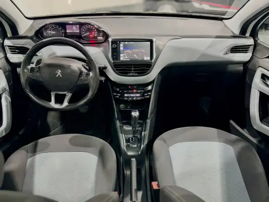 PEUGEOT-208-1.6 ALLURE 16V FLEX 4P AUTOMÁTICO PEUGEOT-208-2015