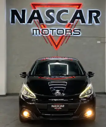 PEUGEOT-208-2019