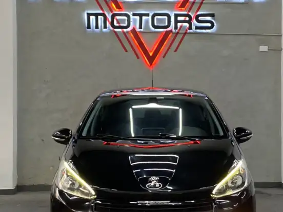 PEUGEOT-208-1.6 GRIFFE 16V FLEX 4P AUTOMÁTICO PEUGEOT-208-2019