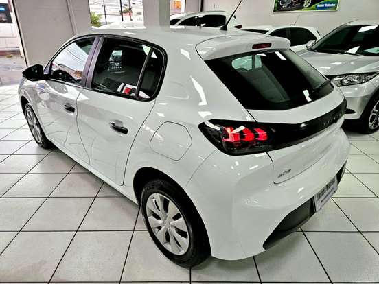 PEUGEOT-208-2024