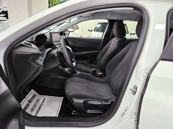 PEUGEOT-208-2024