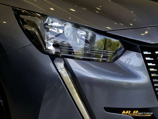 PEUGEOT-208-1.0 TURBO 200 FLEX ALLURE CVT PEUGEOT-208-2023