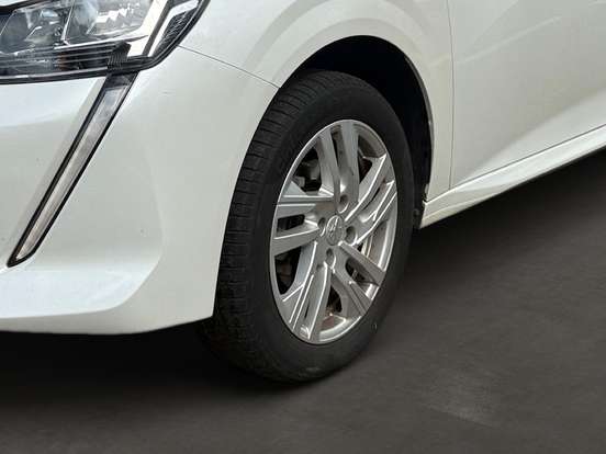 PEUGEOT-208-2022