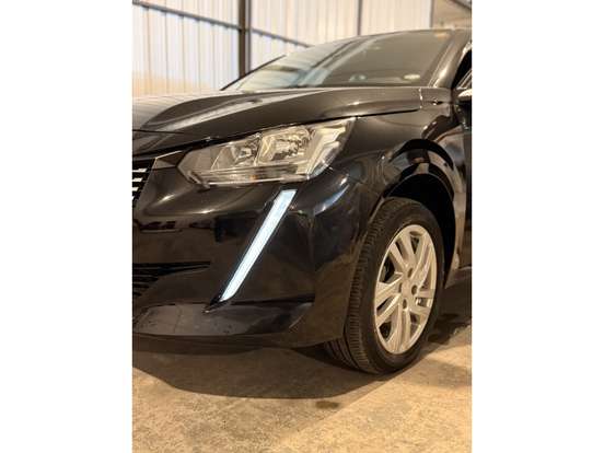 PEUGEOT-208-2022