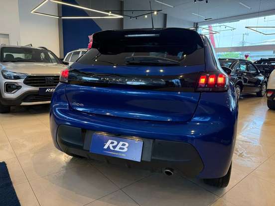 PEUGEOT-208-2022
