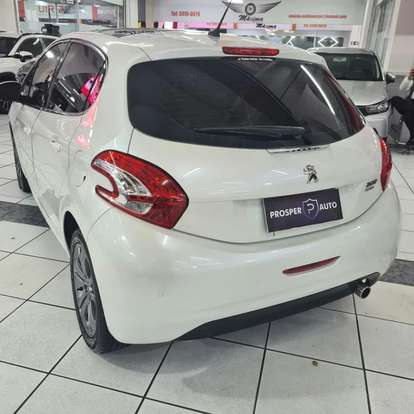 PEUGEOT-208-1.6 GRIFFE 16V FLEX 4P AUTOMÁTICO PEUGEOT-208-2015