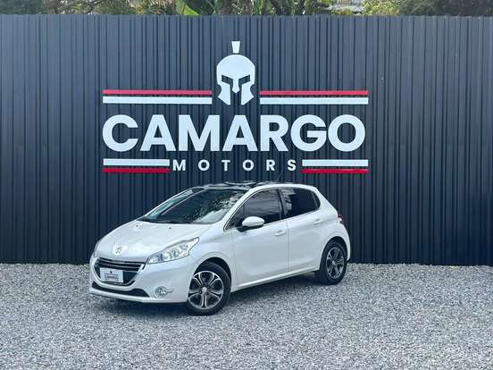 PEUGEOT-208-2015