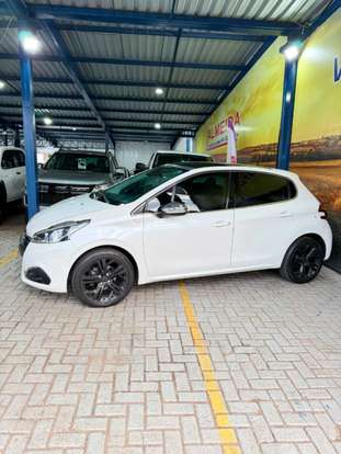 PEUGEOT-208-1.6 URBANTECH 16V FLEX 4P AUTOMÁTICO PEUGEOT-208-2017