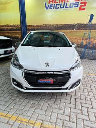 PEUGEOT-208-2017