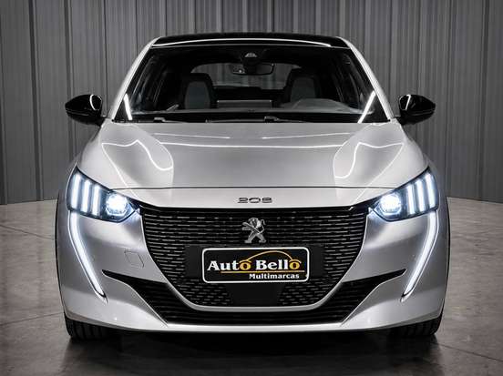 PEUGEOT-208-2021