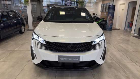 PEUGEOT-3008-2022