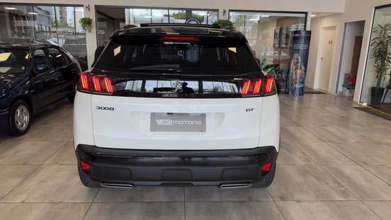 PEUGEOT-3008-2022