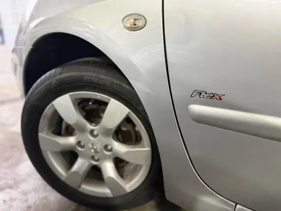 PEUGEOT-307-2009