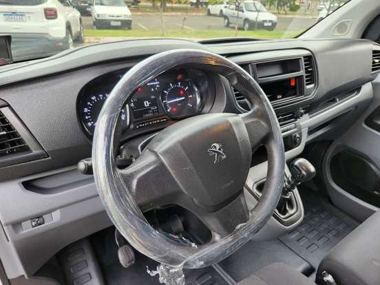 PEUGEOT-EXPERT-2021