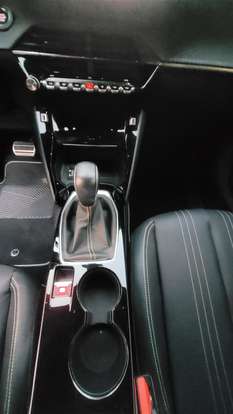 PEUGEOT-2008-2024