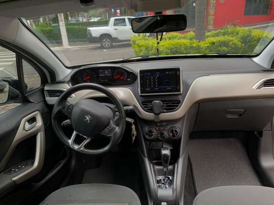 PEUGEOT-2008-2020