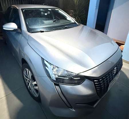 PEUGEOT-208-2022
