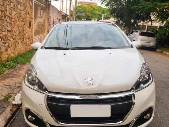 PEUGEOT-208-1.6 ALLURE 16V FLEX 4P AUTOMÁTICO PEUGEOT-208-2016